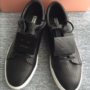 Acne Studios Adriana Grain Black/White sneakers